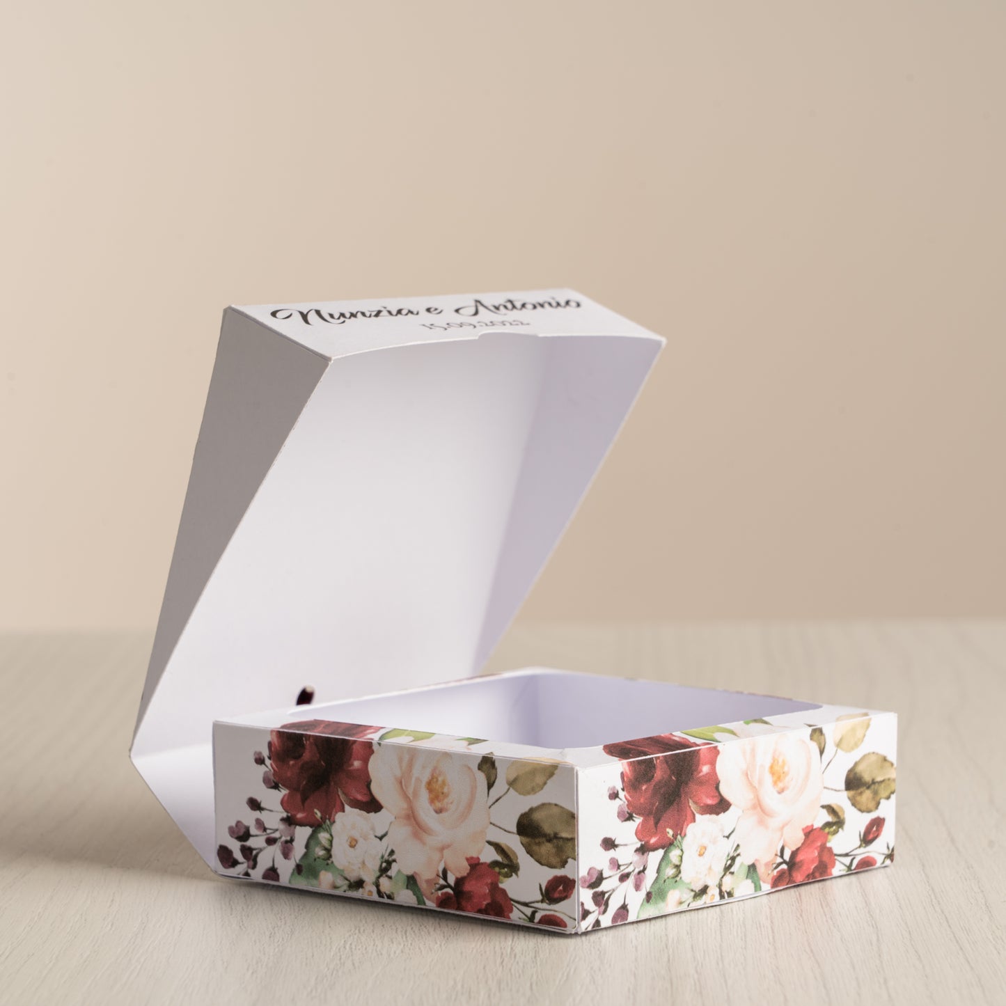 Scatola porta confetti per matrimonio