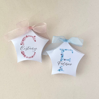 Scatolina porta confetti con iniziale floreale | Bomboniera personalizzata per nascita o battesimo bimbo e bimba | Handmade in Italy