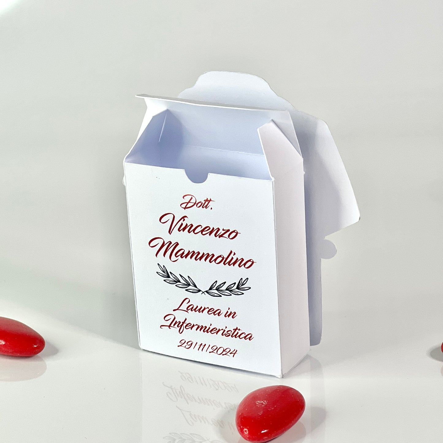 Scatolina Porta Confetti Laurea Infermieristica / Medicina | Bomboniera Laurea Personalizzata con Nome e Corso | 5 Confetti | Made in Italy