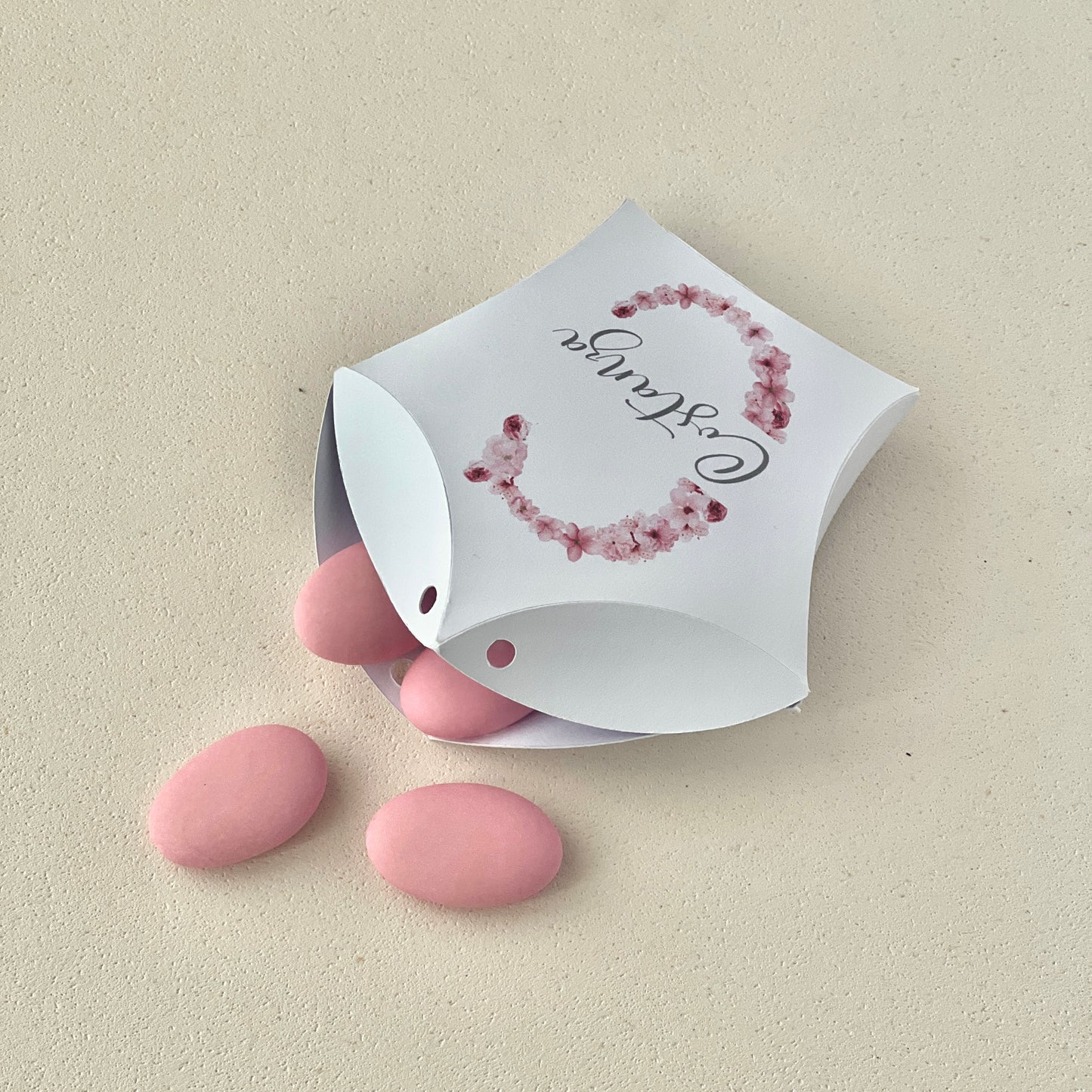 Scatolina porta confetti con iniziale floreale | Bomboniera personalizzata per nascita o battesimo bimbo e bimba | Handmade in Italy