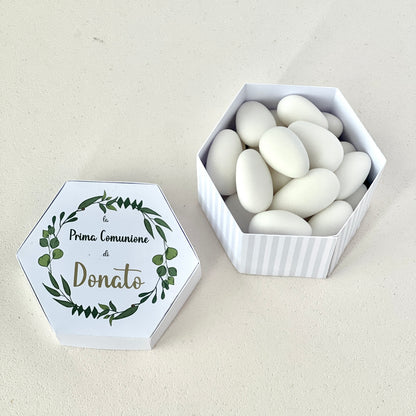 Scatolina Esagonale Personalizzata – Prima Comunione / Cresima – Box per Confetti o Regalo – Grafica Verde – 7x7x5 cm