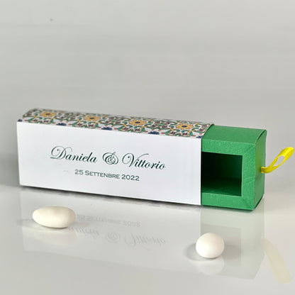 Scatolina a Cassetto Maiolica – Variante Verde o Blu – Personalizzata con Nomi & Data - Bomboniera Matrimonio