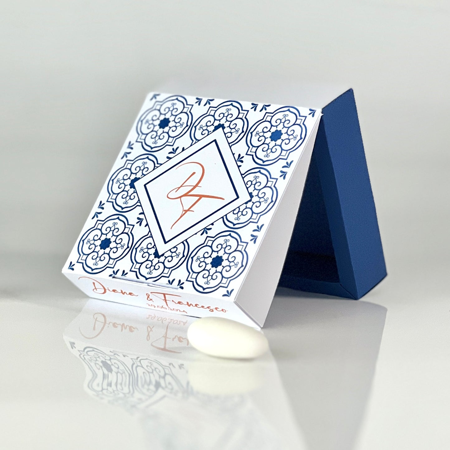 Scatolina Maioliche quadrata 2 Varianti Mediterranee | Perfetta per 5/7 Confetti | Personalizzata con Nomi & Data - Bomboniera Matrimonio