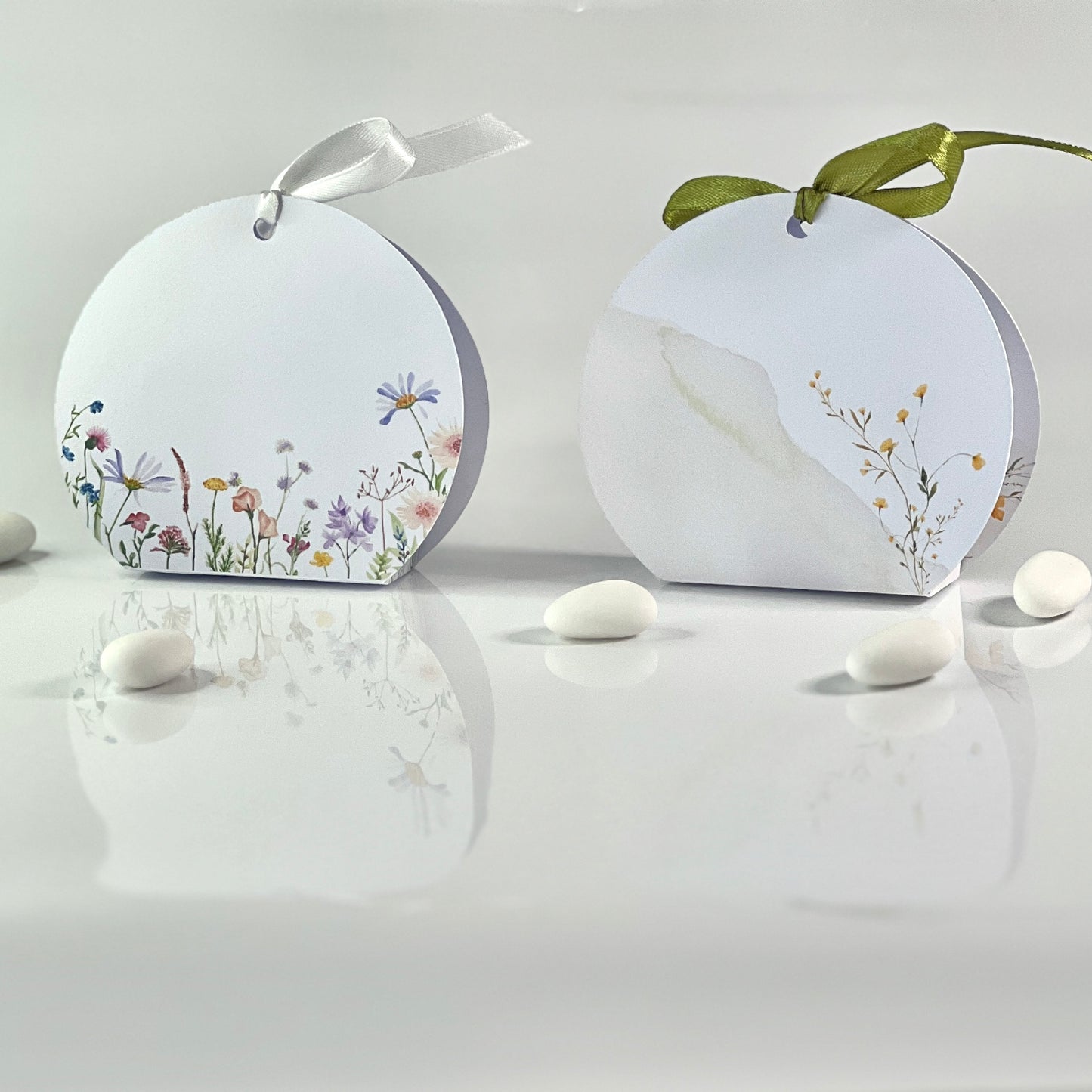 Scatolina Portaconfetti Rotonda Matrimonio Personalizzata Floreale Giallo o Colorato • Bomboniera Sposi • Fiocco in Raso •