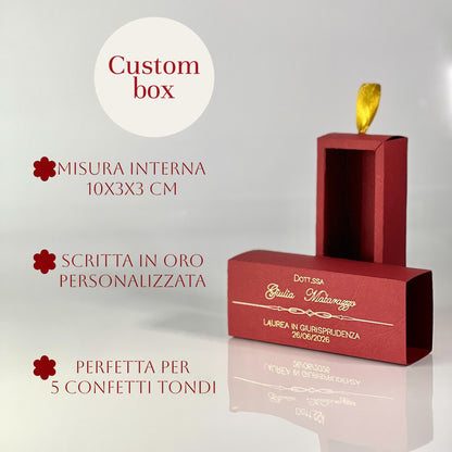 Scatolina Porta Confetti Laurea Rosso Bordeaux con Scritta Oro Personalizzata | Bomboniera Laurea Elegante | Made in Italy