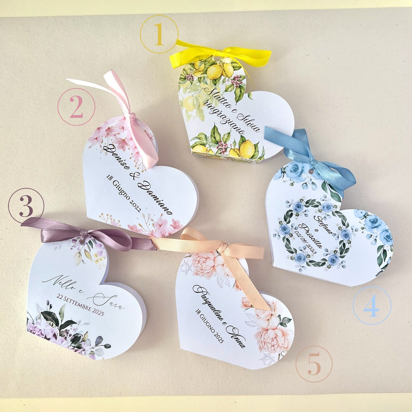 Scatolina Portaconfetti Cuore Personalizzata • Bomboniera Matrimonio/Comunione/Battesimo • 5 Grafica Florali • Fiocco in Raso • 5 Confetti