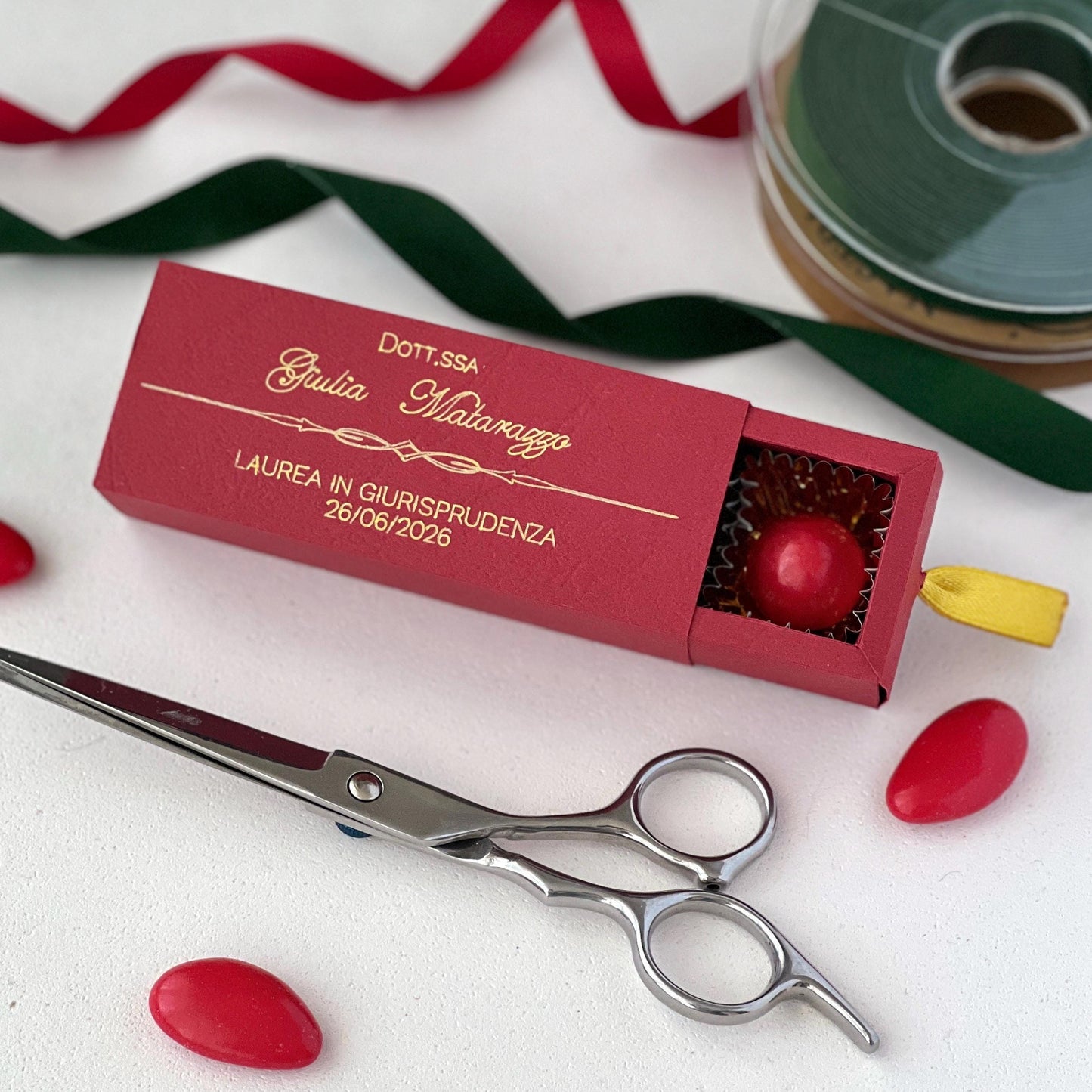 Scatolina Porta Confetti Laurea Rosso Bordeaux con Scritta Oro Personalizzata | Bomboniera Laurea Elegante | Made in Italy