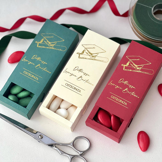 Scatolina Porta Confetti Laurea con Scritta Oro Personalizzata – Box Elegante – Bomboniera Laurea Unisex