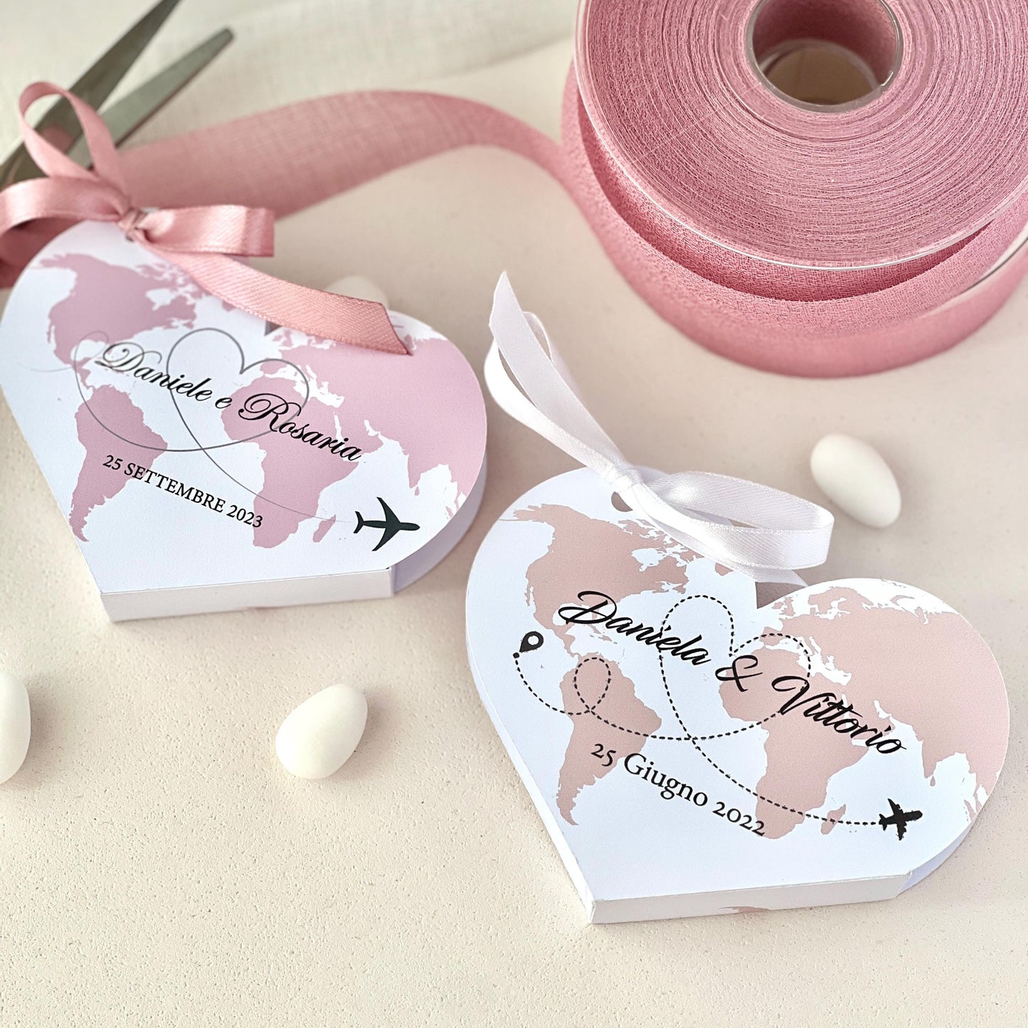 Scatolina Cuore Mappa del Mondo – Bomboniera Viaggio Personalizzata Perfetta per Matrimonio, Anniversario, Wedding Travel Theme