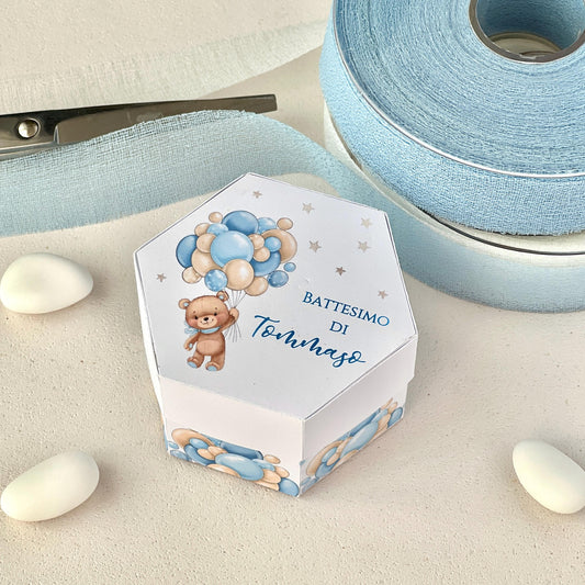 Scatolina Esagonale Battesimo – Orsetto con Palloncini Azzurri e Beige– Personalizzata con Nome & Data