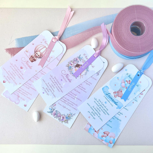Segnaposto Menù Battesimo – Personalizzato con Nastro 3 Varianti (Azzurro, Rosa, Lilla) – Tema Orsetto, Palloncini o Bimba Floreale