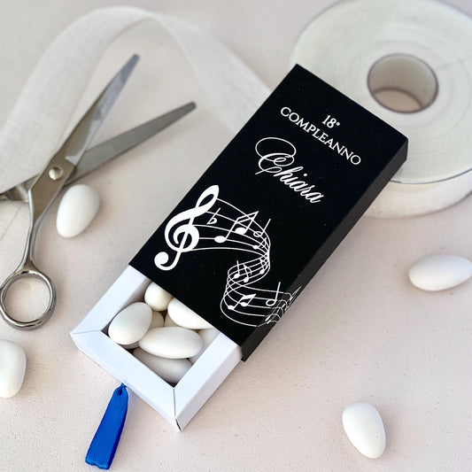 Scatolina Porta confetti per Compleanno 18 Anni - Musica - Note - Pentagramma -  Bianco e Nero, Bomboniera Musicale